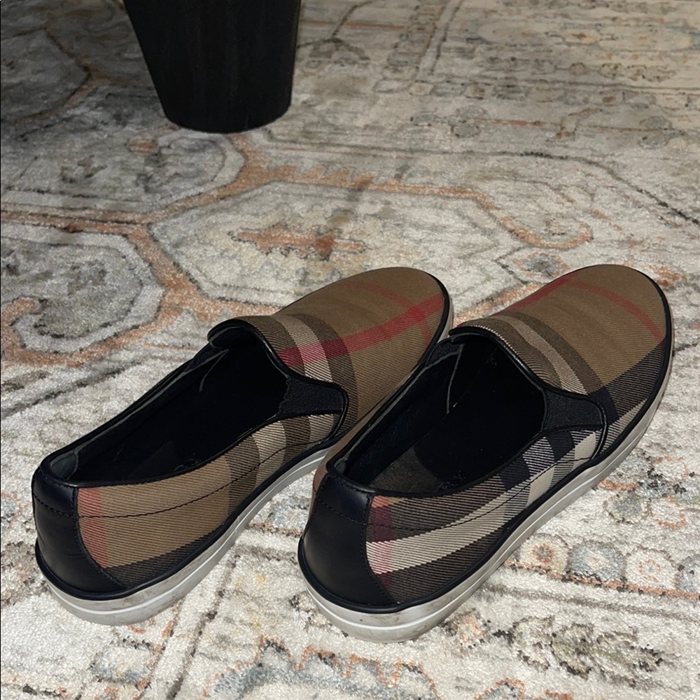Burberry women’s Brown Checkered Slip-On Shoes - Picture 4 of 4